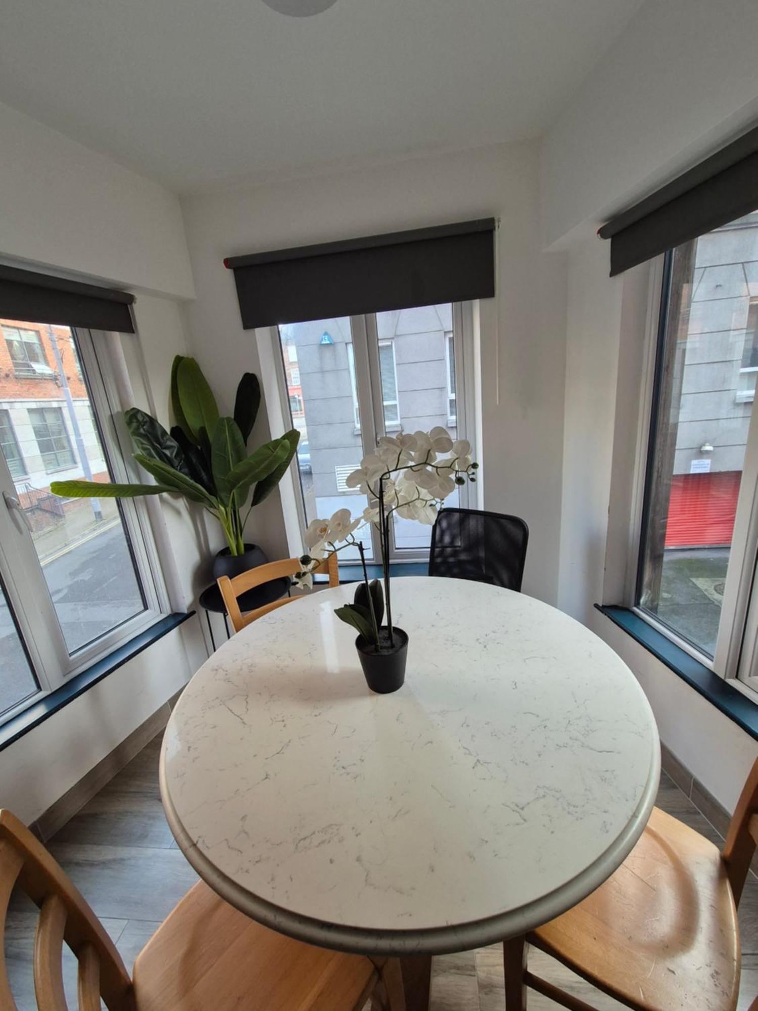 Apartment In Limerick City Exterior foto